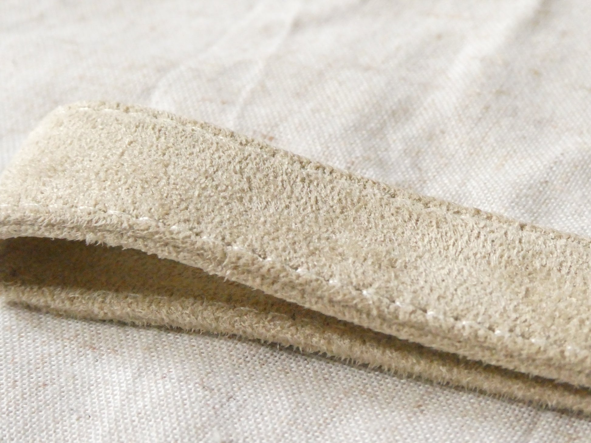 Beige Suede Leash