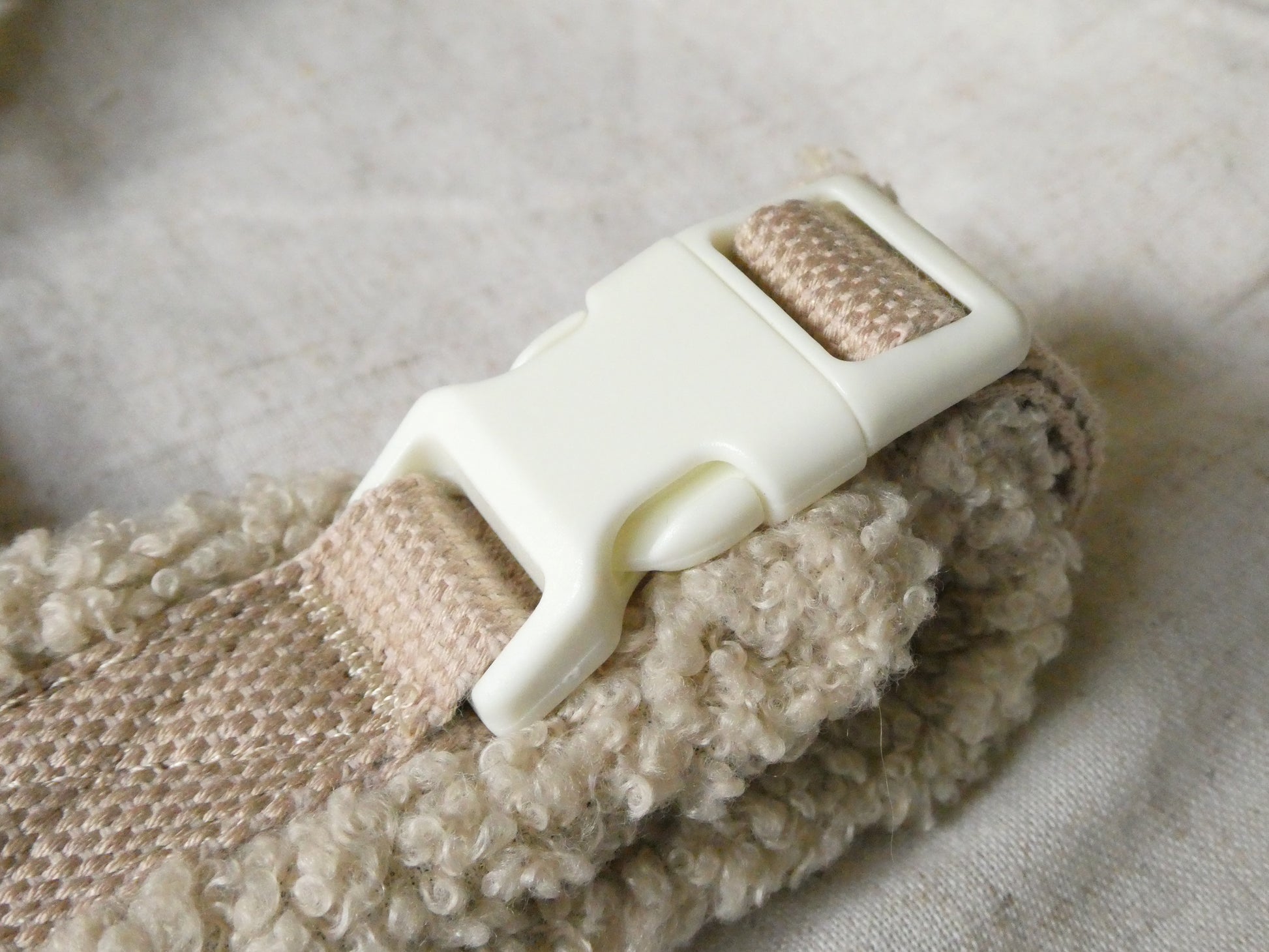 Teddy Harness Cashew
